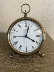 Pottery barn 17125 Pocket Watch Desk Clock Brass Finish Works 7” T