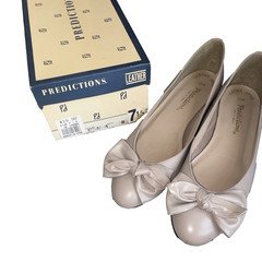 Predictions beige leather ballet flats, bow detail round toe slip on. 7.5