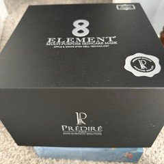 Prédiré Paris 8 Element Light Therapy Face Mask LED EMS Portable 7 Settings