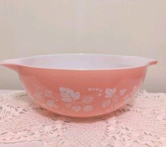 Pyrex Gooseberry - Pink # 444 Vintage Cinderella 4 Qt Mixing Bowl