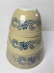 PYREX Nesting Mixing Bowls "HOMESTEAD PATTERN" C. 1976 - 1980 Lot 3