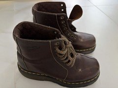 RARE Dr. Martens Vintage 90s. Size US 7. Great Condition! See Pics