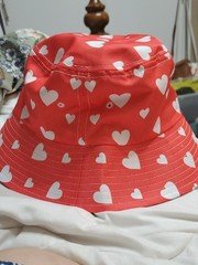 Red Heart Print Bucket Hat