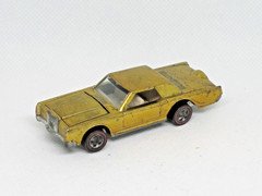 Redline Hot Wheels - Gold Continental MK III
