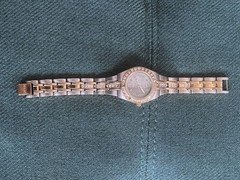Relic Wet Women’s Watch Two Tone Crystal Rhinestone Bezel WORKING Date
