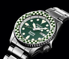 Rowing Blazers Green Dial Seiko 5 day/date, 38mm