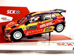 SCX 1/32 Analog Škoda Fabia RS #25 Rallye Team Spain 4x4 w/lights U10566
