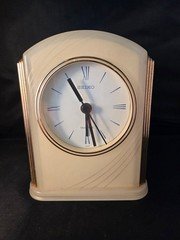 Seiko Quartz Mantel Clock