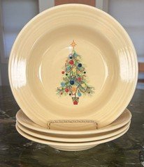 Set 4 Fiesta Ivory Christmas Tree 9” Soup/Pasta Rimmed Bowls Homer Laughlin NWT