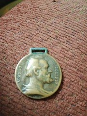 Souvenir 1802-- 1902 CENTENAIRE K26 FEVRIER VICTOR HUGO ISOLA ELBA  Watch Fob