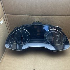 SPEEDOMETER (64.5K MILES). Audi Q7 (4MB/4MG) SUV 3.0 TDI V6  2016 4M0920771A