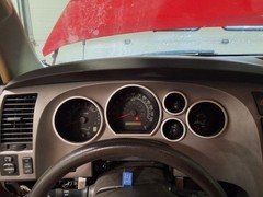 Speedometer Cluster MPH 8 Cylinder With Tow Pkg Fits 10 TUNDRA 1715442