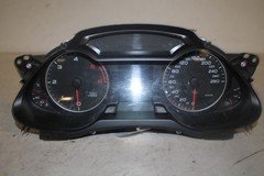 SPEEDOMETER UNIT KMH GS 8K0920900D
