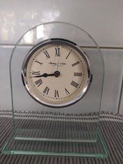 STERLING & NOBLE GLASS MANTEL CLOCK (WORKING)