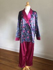 STUNNING VTG NWT KATHRYN Floral Silky Satin Cuddleskin 2pc Pajamas SZ M