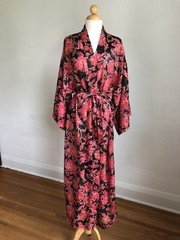 STUNNING VTG VICTORIA’S SECRET Gold Label Floral Full-length Kimono Robe M/L 