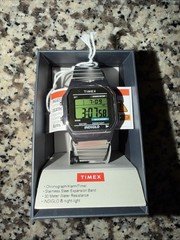 Timex digital T78587 silver color w/metal expansion band great condition w/box