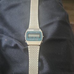 Timex Tri-Melody Vintage Digital Quartz Alarm Watch Silver Stainless Bracelet