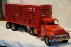 TONKA TOYS LIVESTOCK TRAILER TRUCK IN VERY NICE ORIGINAL CONDITION