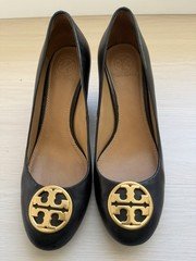 Tory Burch Chelsea Black Leather Logo High Heels Women's Shoe Size US 7C