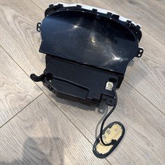 TOYOTA YARIS SPEEDOMETER INSTRUMENT CLUSTER 21657349-4