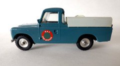 Tri-ang Spot On No 415 RAF Fire Service LWB Land Rover