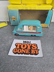 TRIANG SPOT-ON 265 TONIBELL ICE-CREAM VAN. See Description 