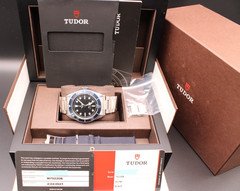 TUDOR Heritage Black Bay 79220B - Complete Set - B&P & Service Card - Full Links