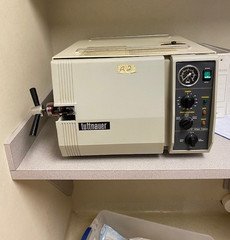 Tuttnauer 2340M Autoclave Steam sterilizer