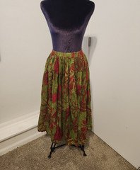 United Colors of Benetton Floral Green/Red Cotton Woven Pull-On Midi Skirt 38