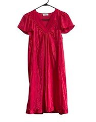 Vanity Fair Cap Sleeve Pink  Nylon Nightgown Lace  V-Neck Vintage USA Small