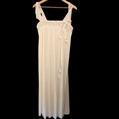 Vanity Fair Nightgown Womens Small White Excellent Vintage Lace Antron Nylon