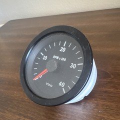 VDO RPMx100 Gauge