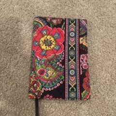 Vera Bradley Book Cover/Symphony In Hue Pattern/multicolor/paperback NWOT