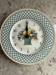Villeroy & Boch Basket Porcelain Quartz Clock - EXCELLENT
