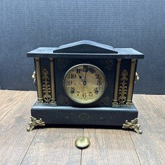 Vintage 1823 INGRAHAM Mantle Clock Black And Gold 