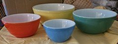Vintage 1940's Pyrex Primary Colors Nesting Bowls Set Of 4 Red Yellow Green Blue