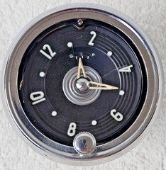 Vintage 1953 Chevy Bel Air Dash Clock New Haven Mechanical Car Clock OEM 1954