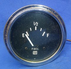 Vintage 1960s Stewart Warner Racing 2-5/8" 6V Fuel Level Gauge