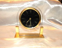 Vintage 1980s Seiko  Floating Brass Desk  Clock Glass w/New OEM Seiko Movement