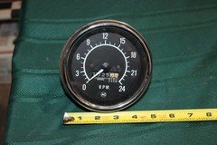 VINTAGE AC 2400 RPM TACHOMETER W/ HOUR METER TRUCK TRACTOR