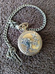 Vintage Amitron Tasmanian Devil ACME Taz Railroad 96 Pocket Watch Needs BATTERY