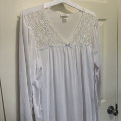 Vintage Barbizon Lace Accent Nightgown Size XL White With Blue Ribbon