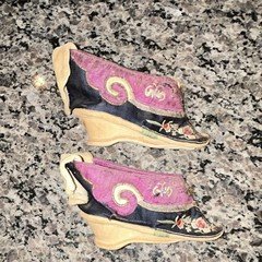Vintage Chinese Silver lotus 4 1/2 in binding shoe