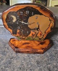 Vintage C&S World of Woods Benton MO Handcrafted Bison Buffalo Quartz Clock