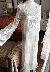 Vintage Frederick’s Of Hollywood White Peignoir Silky Nightgown Robe Set Size M