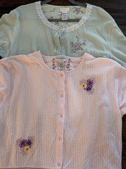 Vintage Lot Of 2 Size Pink & Green Large Grandmacore  Pajamas Tops Cotton Blend