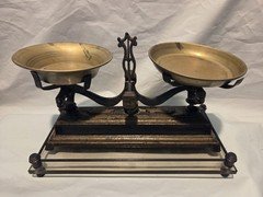 Vintage Near Antique Scale 5 Kg With Brass And Elaborate Glass Base In...