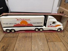 Vintage Nylint 22” Mr Goodwrench Steel Tractor Trailer Truck 9020-Z Original Box