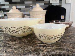 Vintage Pyrex Golden Scroll Promotional Chip & Dip Bowls – 1958 Gold on Ivory